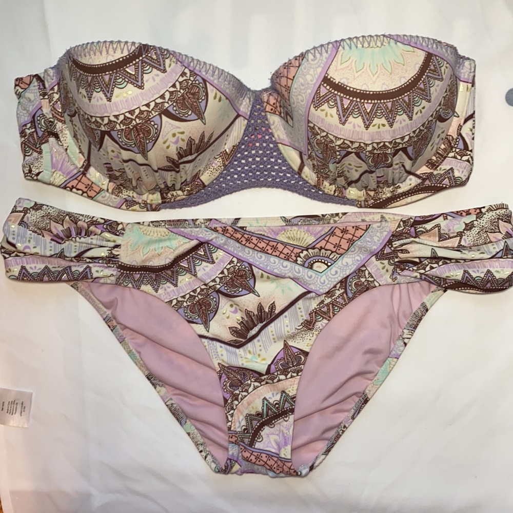 Vs - Patterned Strapless Bikini Set - image 1